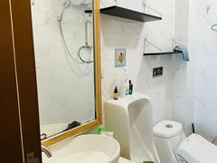 -笨猪青年旅舍(西乡地铁站店)