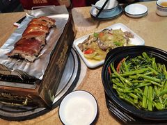 -东方之猪四更烤乳猪(金垦总店)