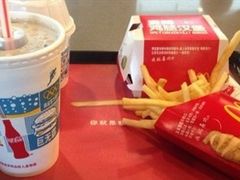 -麦当劳(宁波火车高铁站店)