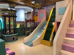 -多多淘儿童体验中心(重庆来福士店)