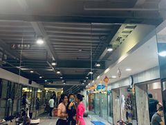 -金摩尔健身游泳(万象城鼎丰大厦店)