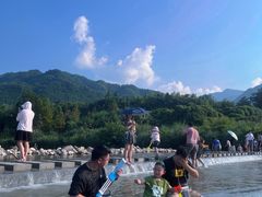 -安吉龙王山峡谷漂流