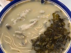招牌黄鱼面-明呈黄鱼面馆(斜土路店)