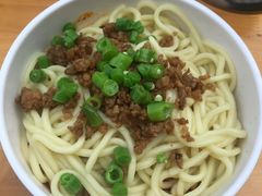 素椒杂酱面-左撇子私房面