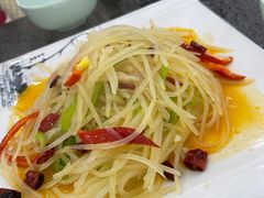 -撒拉人家.酸菜牦牛肉火锅