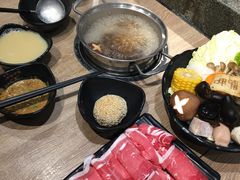 -呷哺呷哺(新世界百货望京店)