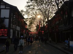 -华光驿站私房菜·黑金冠