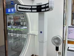 -三叶眼镜城批发市场(上海火车站店)