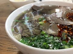 -陇上全荟兰州传统牛肉面(延吉路店)