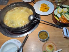 -一朵菌·野生菌探索家火锅(南亚店)