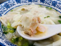 鲜虾蟹籽抄手-春阳水饺(香槟广场店)