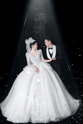 -青禾蒙娜丽莎婚纱摄影(武汉总店)