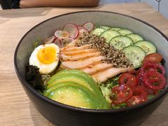 牛油果烟熏鸡肉沙拉-Maxpoint Kitchen 西餐咖啡(乐峰广场店)