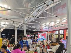 -刘姐啤酒鱼民族演艺餐厅(西街总店)