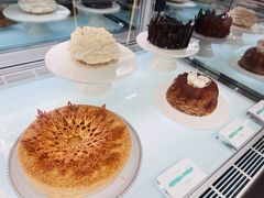 -潮一不贰·法式甜品·生日蛋糕·西式简餐(外滩店)