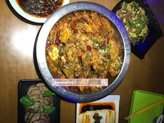 鸡翅煲-胖哥俩肉蟹煲(悦荟广场店)