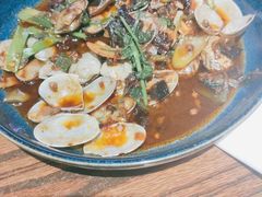 -蚝堡海鲜·威海菜·海肠捞饭·烧烤·亚洲吃蚝公司(幸福门店)