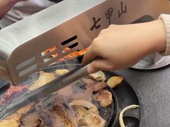 -七甲山烤肉(长白山奇石山珍根艺一条街店)