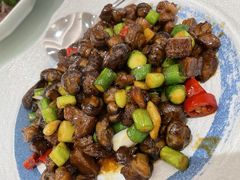 和味花菇炒牛肉粒-龙悦湾酒家·八阵鱼生·渔人码头店