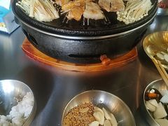 -胡悦里韩式烤肉(芝罘万达广场店)