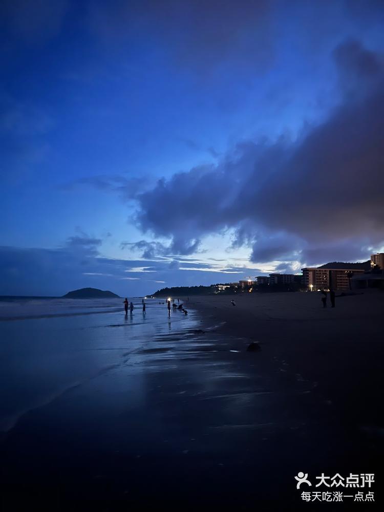 阳西月亮湾的海好美