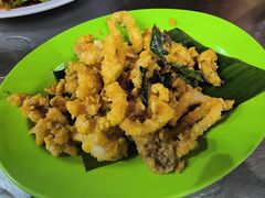 咸蛋黄鱿鱼-明记烧鱼美味店