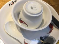 餐具摆设-杭百味·大众精选杭帮菜(西湖音乐喷泉店)