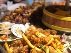 江湖馋嘴蛙-日进一片海.生腌海鲜火锅.宵夜烧烤(三里屯总店)