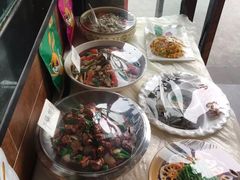 -兔行天下-鸿鹤鲜锅兔(中海国际店)