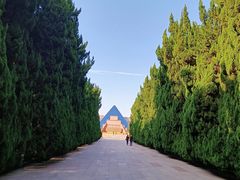 -上海市龙华烈士陵园