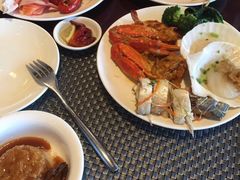 -荣誉国际酒店-云顶旋转餐厅