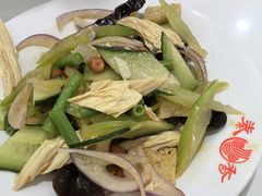 -秦香陕西食府(华贸天地店)
