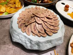 -闫府私房菜(恒隆店)