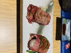 生牛肉火炙寿司-舞漁日料美人胶原锅(陆家嘴中心店)