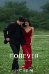 -现代经典婚纱摄影