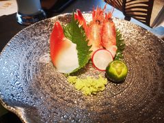 -铭牛烧肉·和牛海鲜自助(高新月牙湖店)