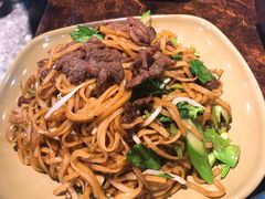 干炒牛河-凤兴鸡煲(宝安海雅店)