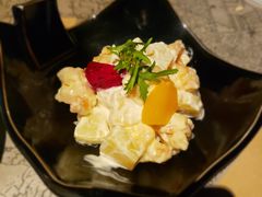 -穹六人间 people 6(岳阳路店)