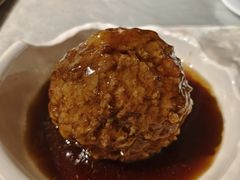巨型狮子头-洪齐林老镇