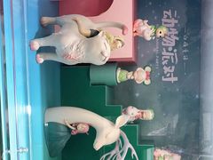 -泡泡玛特POPMART(世豪广场店)