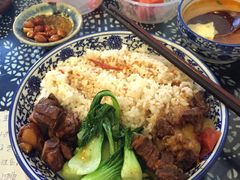 -蜗牛小馆醉乡民谣云南菜(惠新西里店)