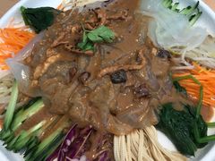 -关东小磨东北菜(上海长风大悦城店)
