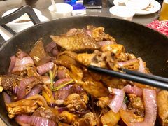 -胡须佬鸡煲四季火锅店(石厦西村直营店)