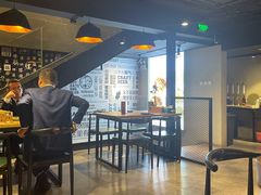大堂-腰子哥烤串(石佛营炫特店)