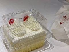 -红宝石·鲜奶小方·海派西点房(南丹店)