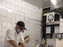 -黄阿姨锅贴大王(万航渡路店)