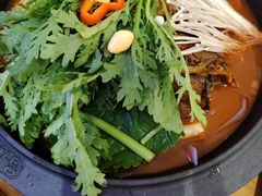 辣白菜脊骨火锅-韩香福脊骨汤锅(上杭路店)