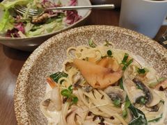 烟熏三文鱼鲜虾面-ibarrel爱杯·bistro&brunch(江宁路店)