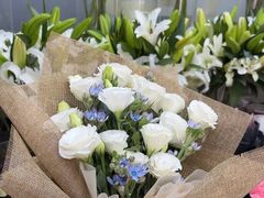 -亭亭鲜花店(中山北路店)