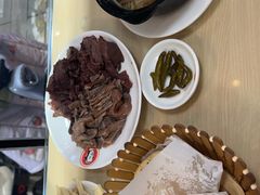 -闫家驴肉老店(华电一校店)